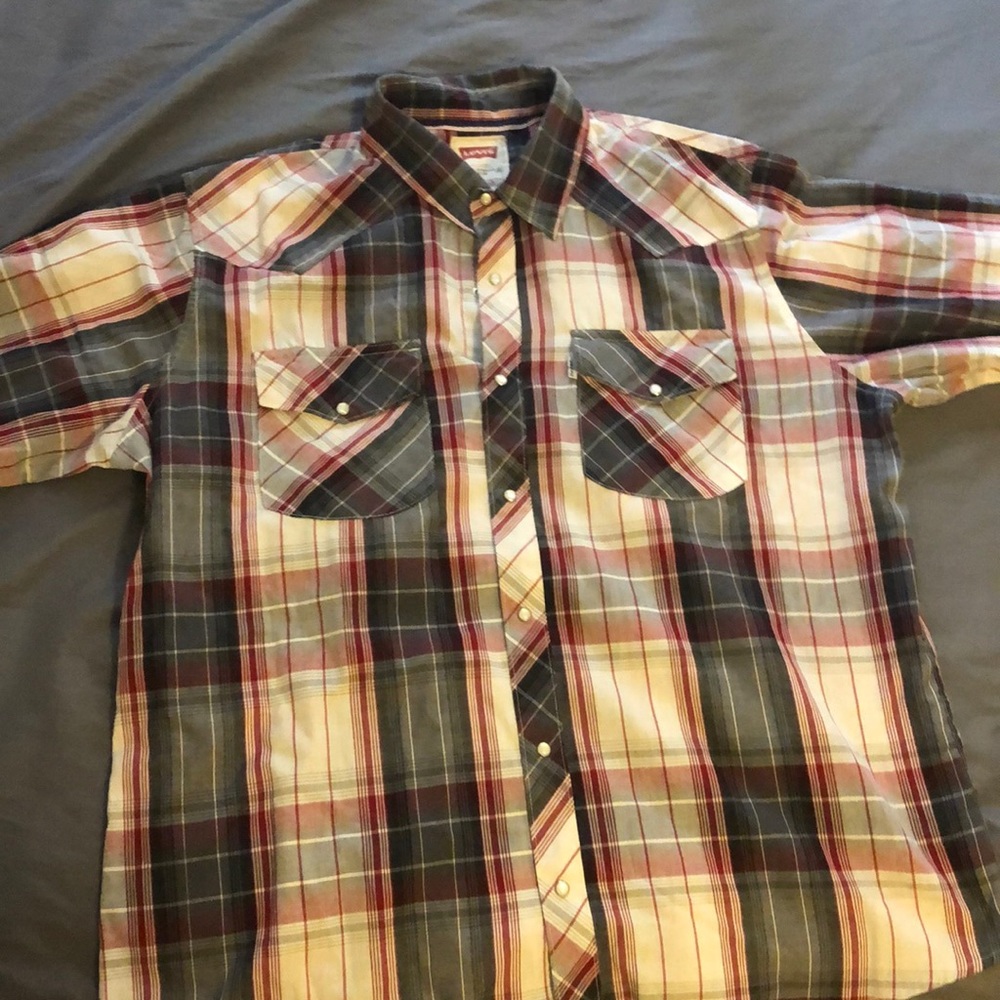 Levis button up